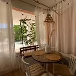 Charming Air-conditioned One-bedroom 150m From Cavaliere Apartment *