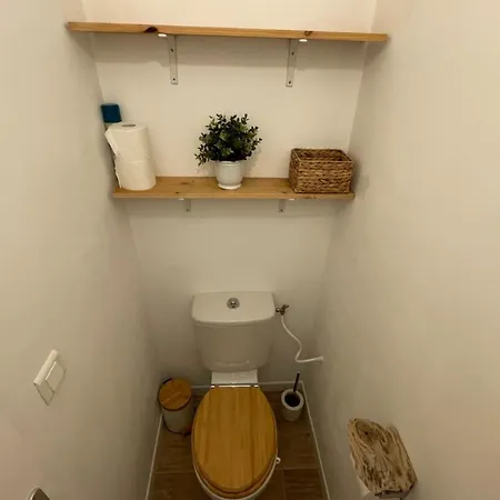 아파트 Charming Air-conditioned One-bedroom 150m From Cavaliere 르 라방두