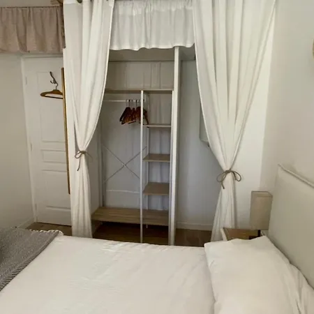 Charming Air-conditioned One-bedroom 150m From Cavaliere Apartment Le Lavandou