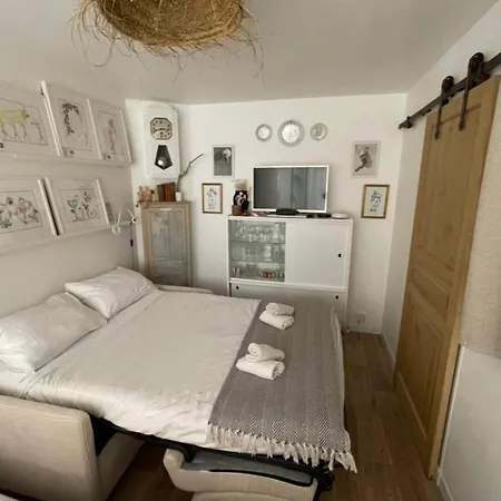아파트 Charming Air-conditioned One-bedroom 150m From Cavaliere 르 라방두