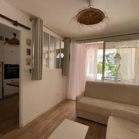 Appartement Charming Air-conditioned One-bedroom 150m From Cavaliere *